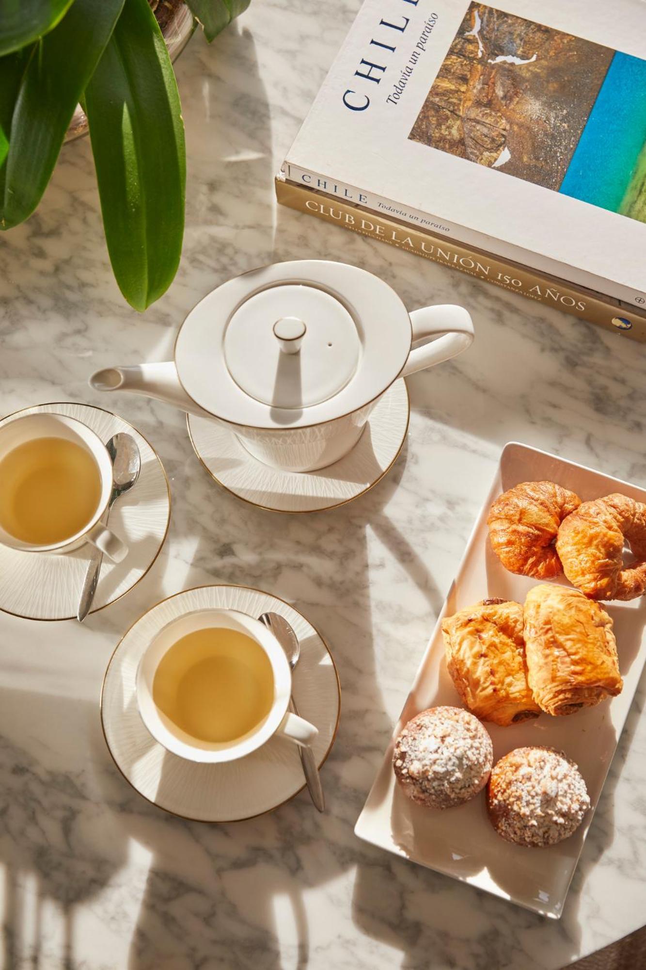 Mandarin Oriental, Santiago Hotell Eksteriør bilde Afternoon tea at the Ritz