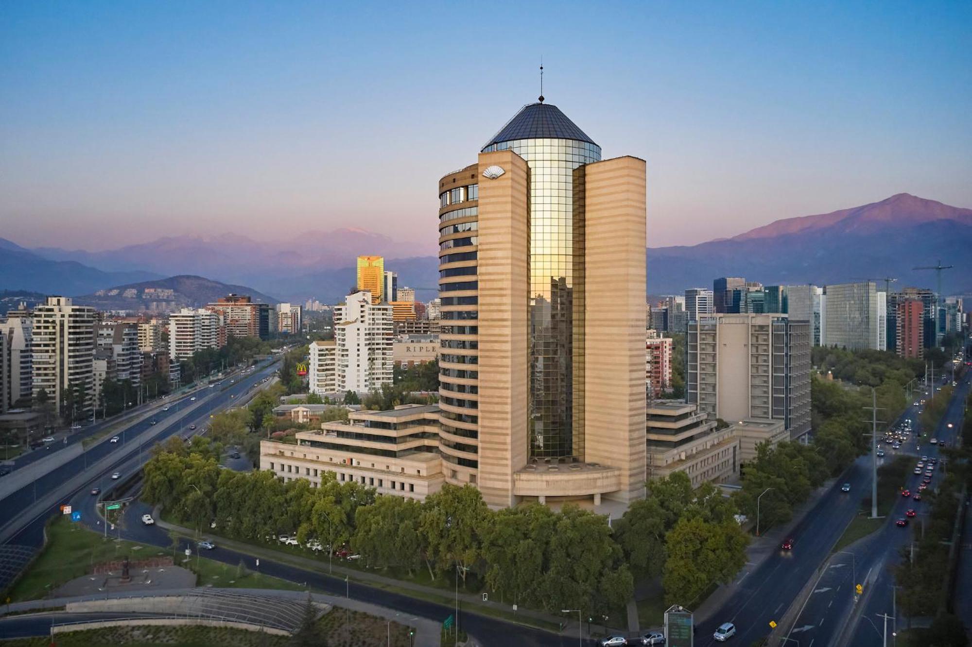 Mandarin Oriental, Santiago Hotell Eksteriør bilde The hotel in 2012