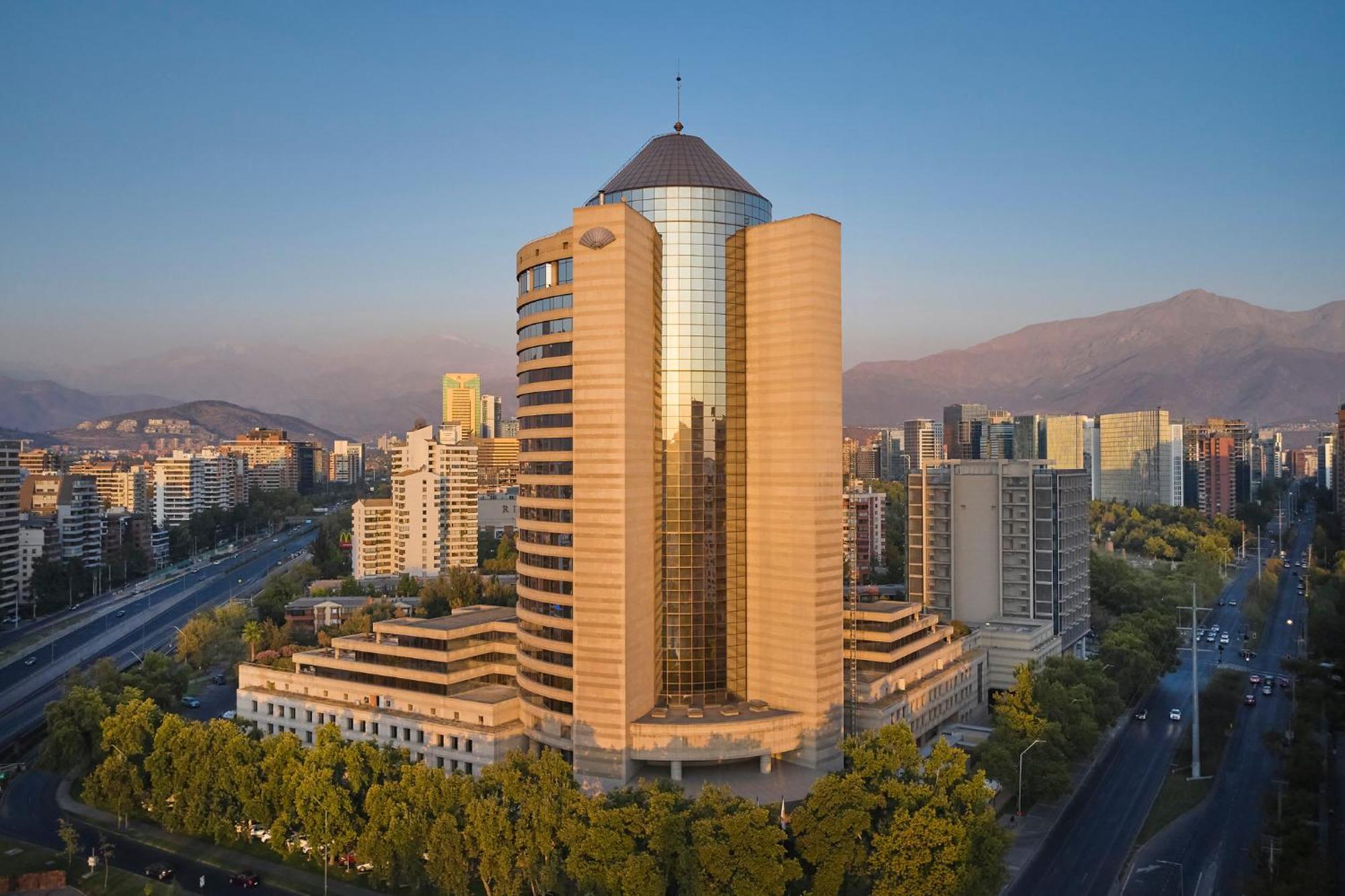 Mandarin Oriental, Santiago Hotell Eksteriør bilde The hotel in 2018